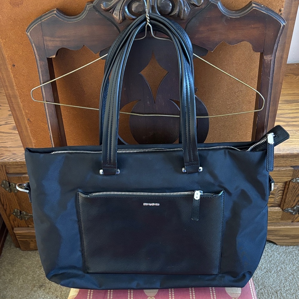 Samsonite Black Tote Bag with Silver Accents